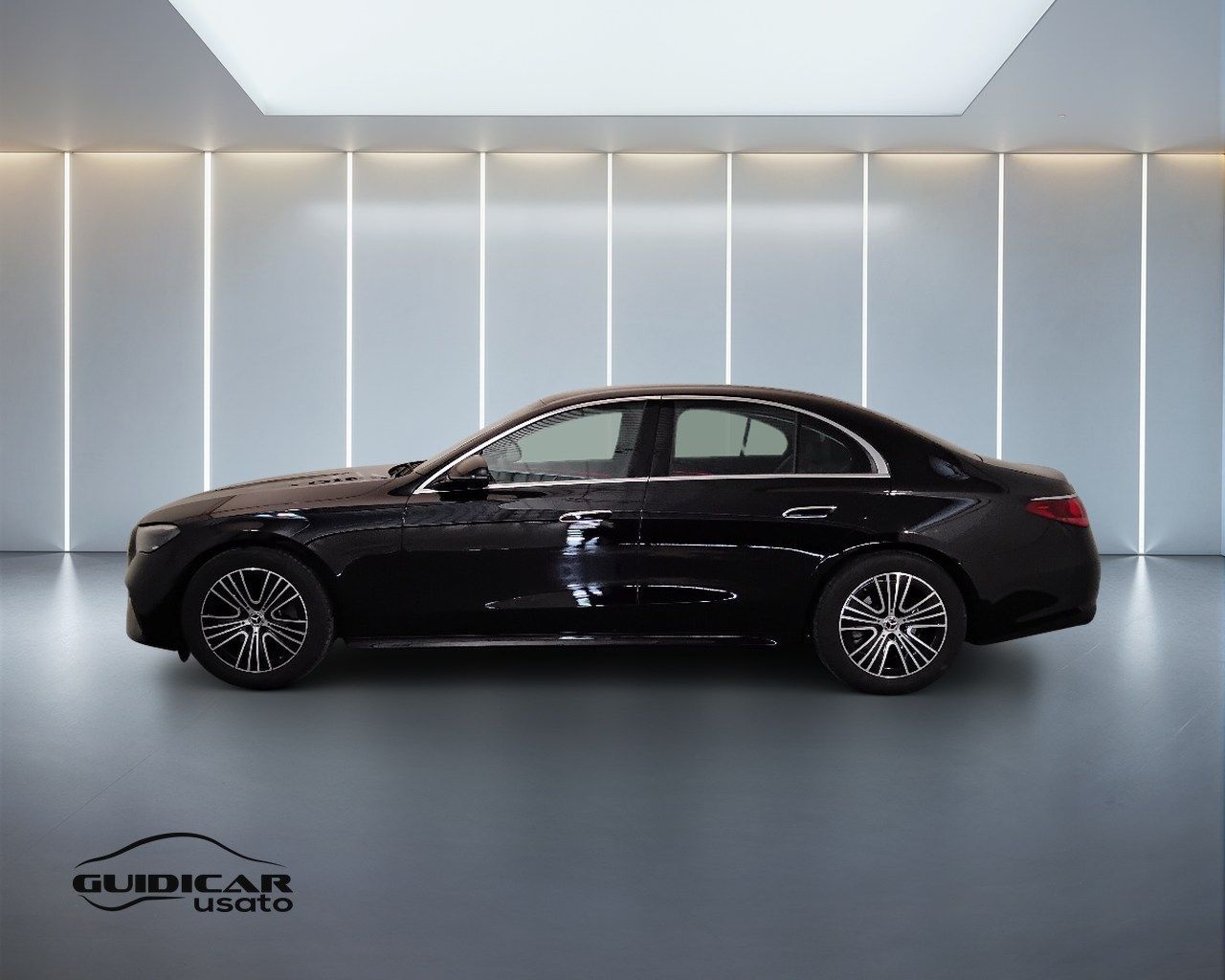 Mercedes-Benz Classe E- W214 Berlina - E 200 d A imagem 3