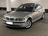 BMW 318i AUTOMATIK~1HAND~Klimaa~AHK~PDC~8FACHBFT - BMW 318: 1.8