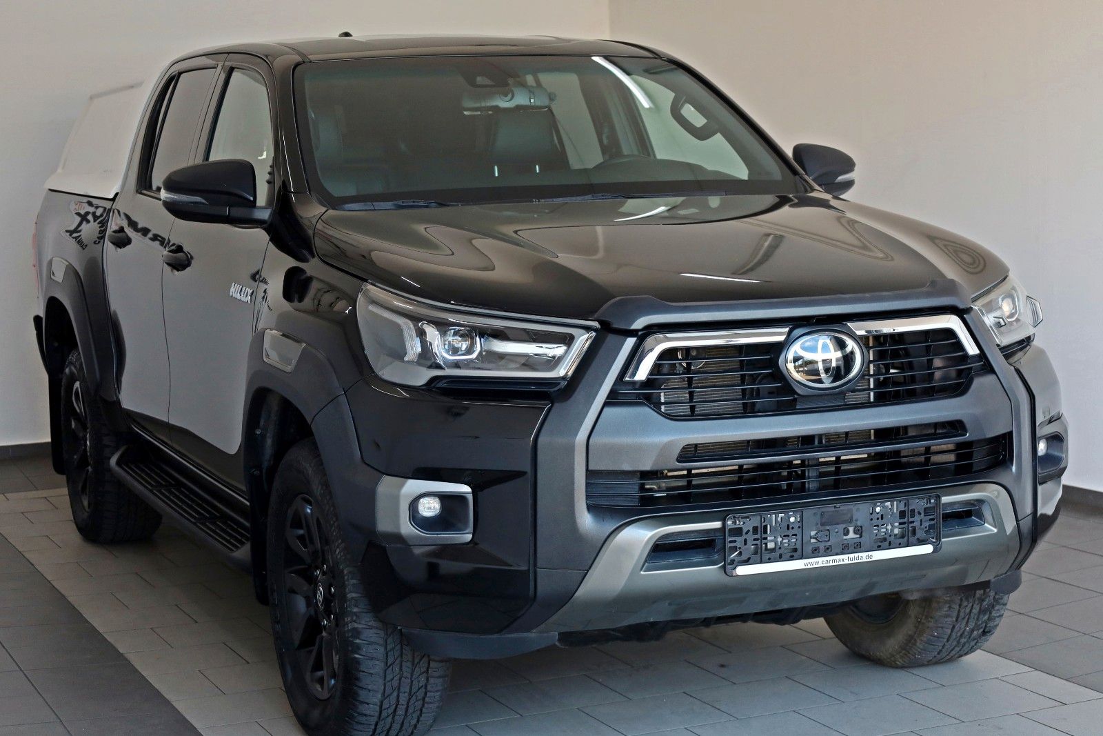Fahrzeugabbildung Toyota Hilux 2.8D-4D Invincible,Kamera,CarP,HardTop,AHK