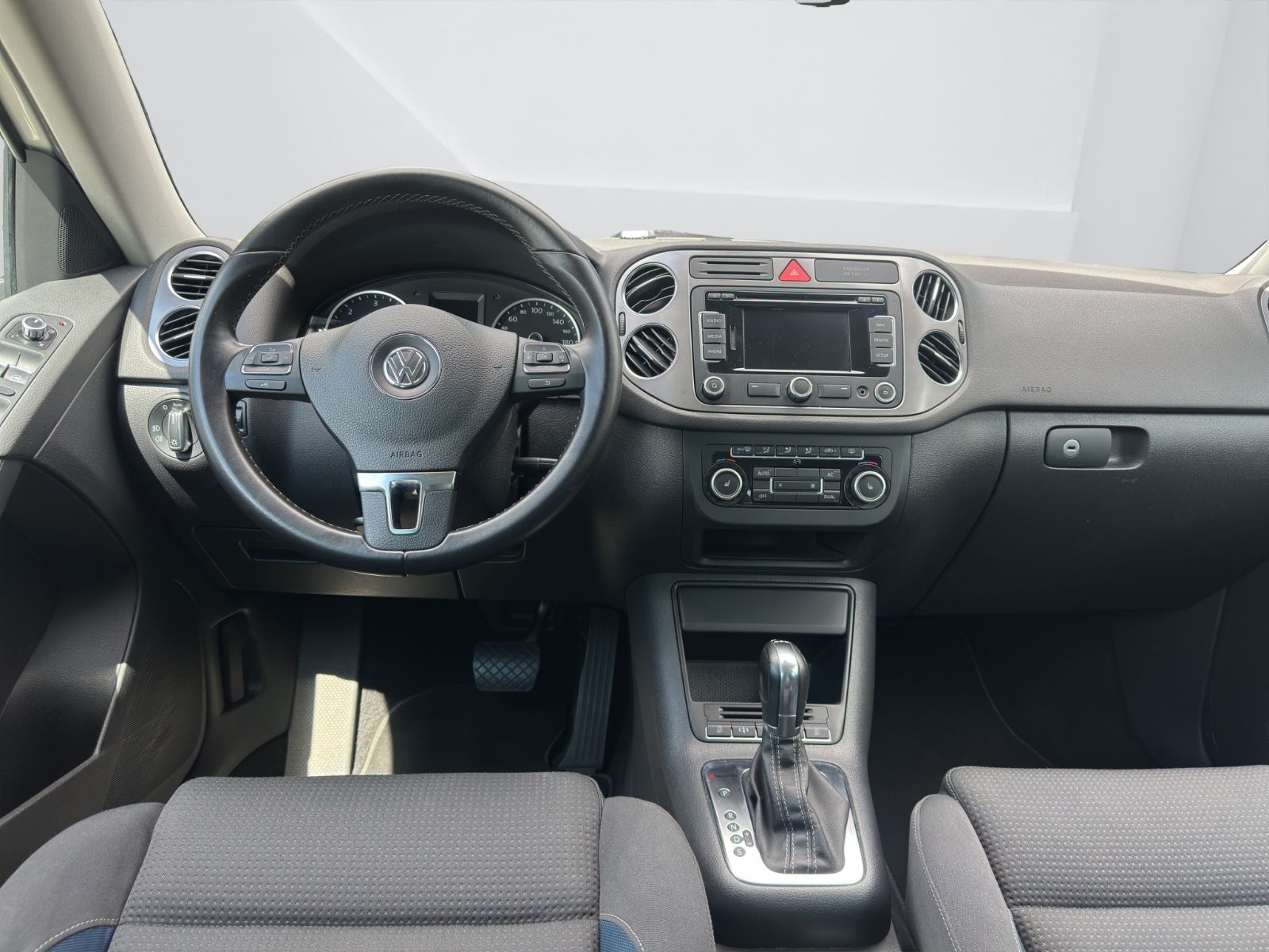 Fahrzeugabbildung Volkswagen Tiguan Team 4Motion*1.Hand*Automatik*2.0*TDI