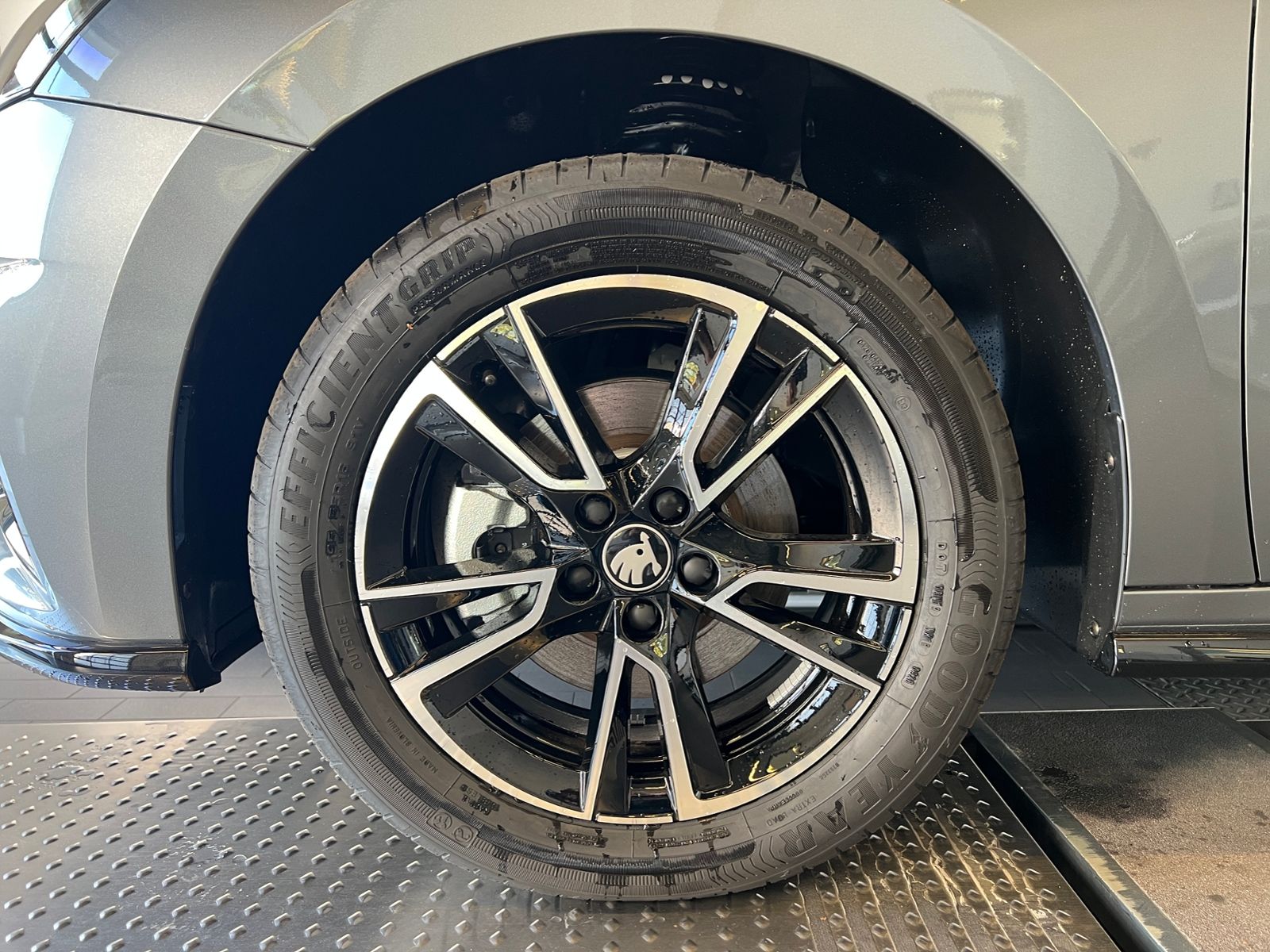 Fahrzeugabbildung SKODA Fabia Monte Carlo 1.0 TSI DSG *LED, SmartLink, K
