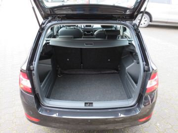 Fahrzeugabbildung SKODA Fabia Combi Ambition NAVI/APP SITZH PDC GJ 1.HD