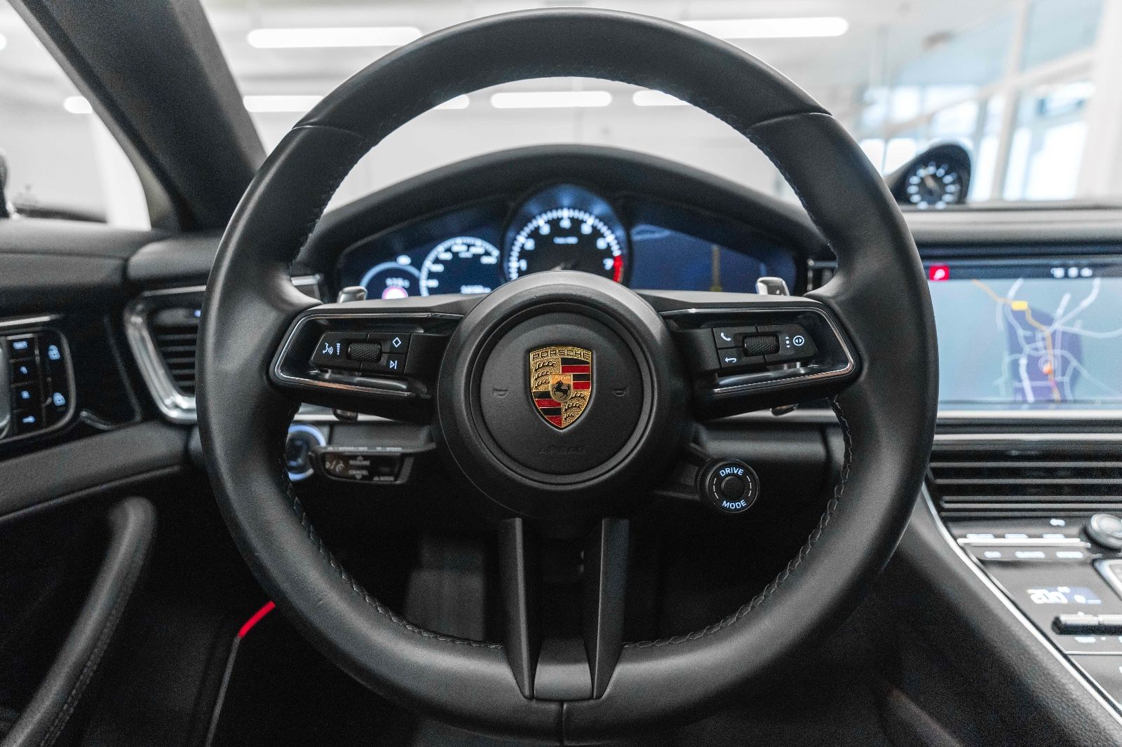 Fahrzeugabbildung Porsche Panamera Sport Turismo 4 E-Hybrid BOSE 360° LED