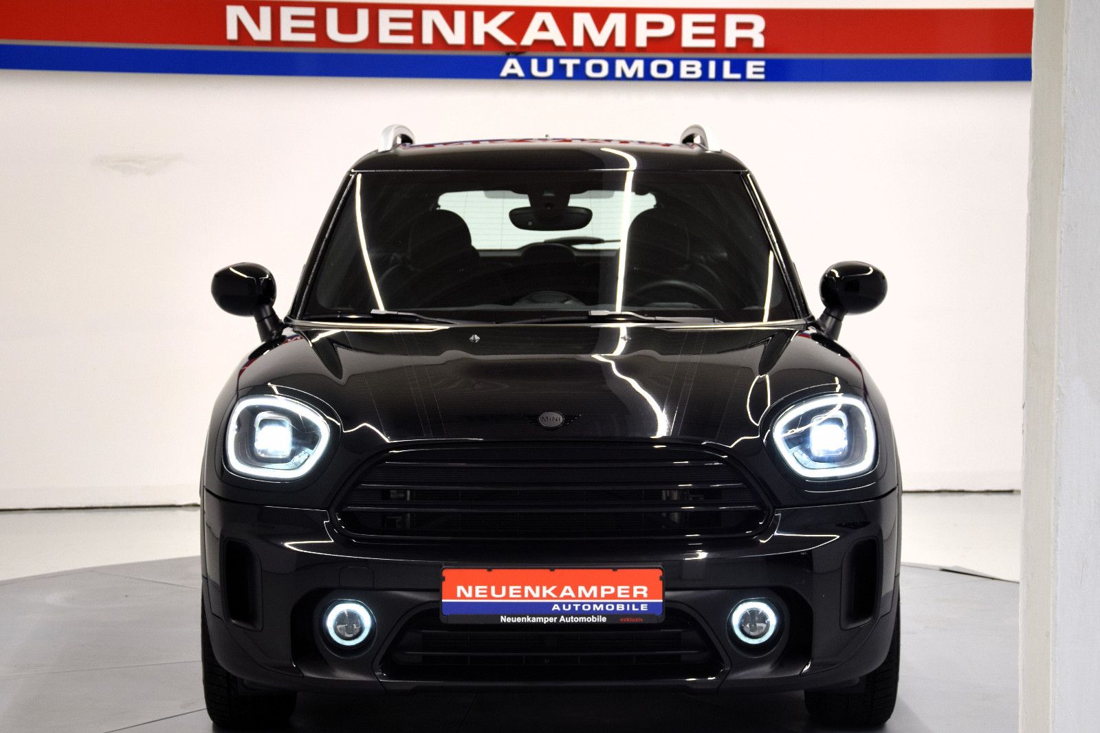 Fahrzeugabbildung MINI COOPER Countryman Classic Trim Leder Navi Kamera