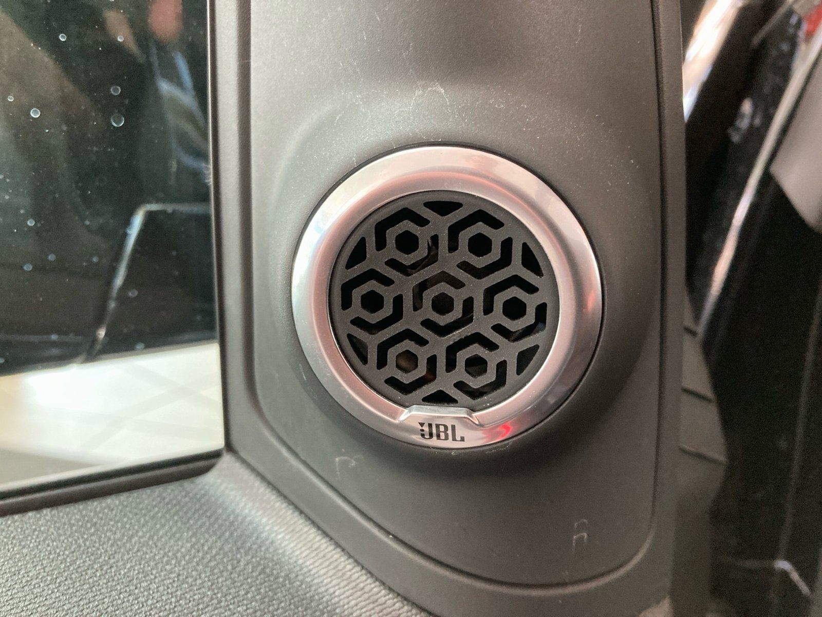 Fahrzeugabbildung Smart EQ fortwo BRABUS R92 Cabrio Leder Kamera