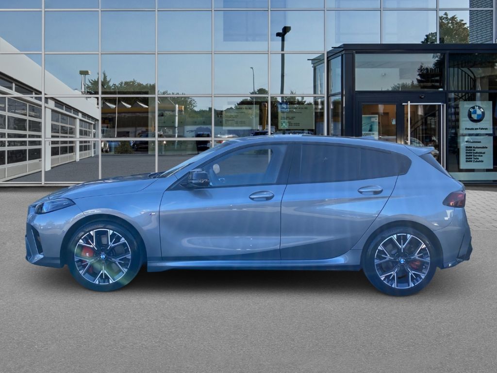 BMW M135 xDrive M Sport Pro Sitzhg. HarmanKardon Par foto 2
