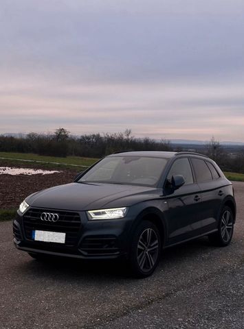 Audi Q5 2.0 TFSI / S-Tronic / Quattro