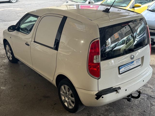 SKODA Roomster Roomster Praktik 1.6l*KLIMA*AHK*PDC*TÜV 02/2028* - Bild 9