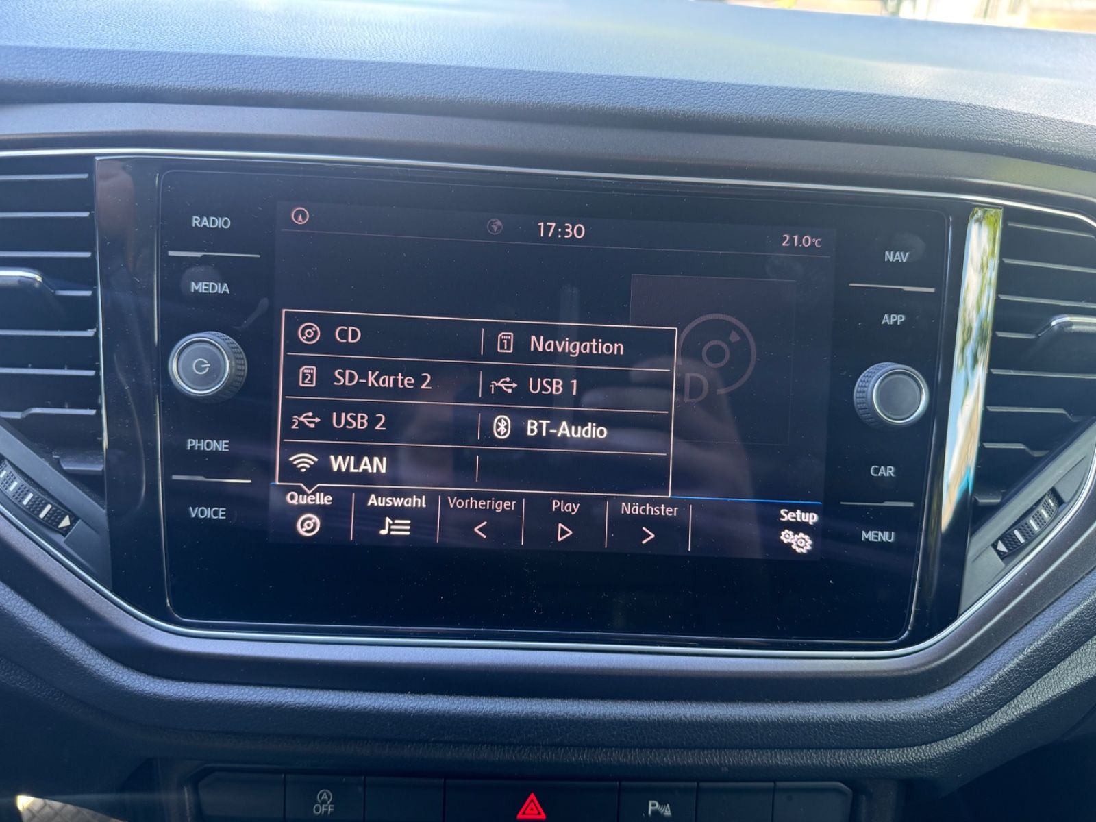Fahrzeugabbildung Volkswagen T-Roc Style LED+Kamera+Navi+LANE+ACC
