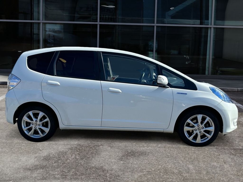 Fahrzeugabbildung Honda Jazz 1.3 DSi i-VTEC IMA CVT Elegance