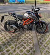 KTM Duke 125 