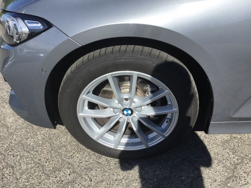 BMW 318 - Bild 3