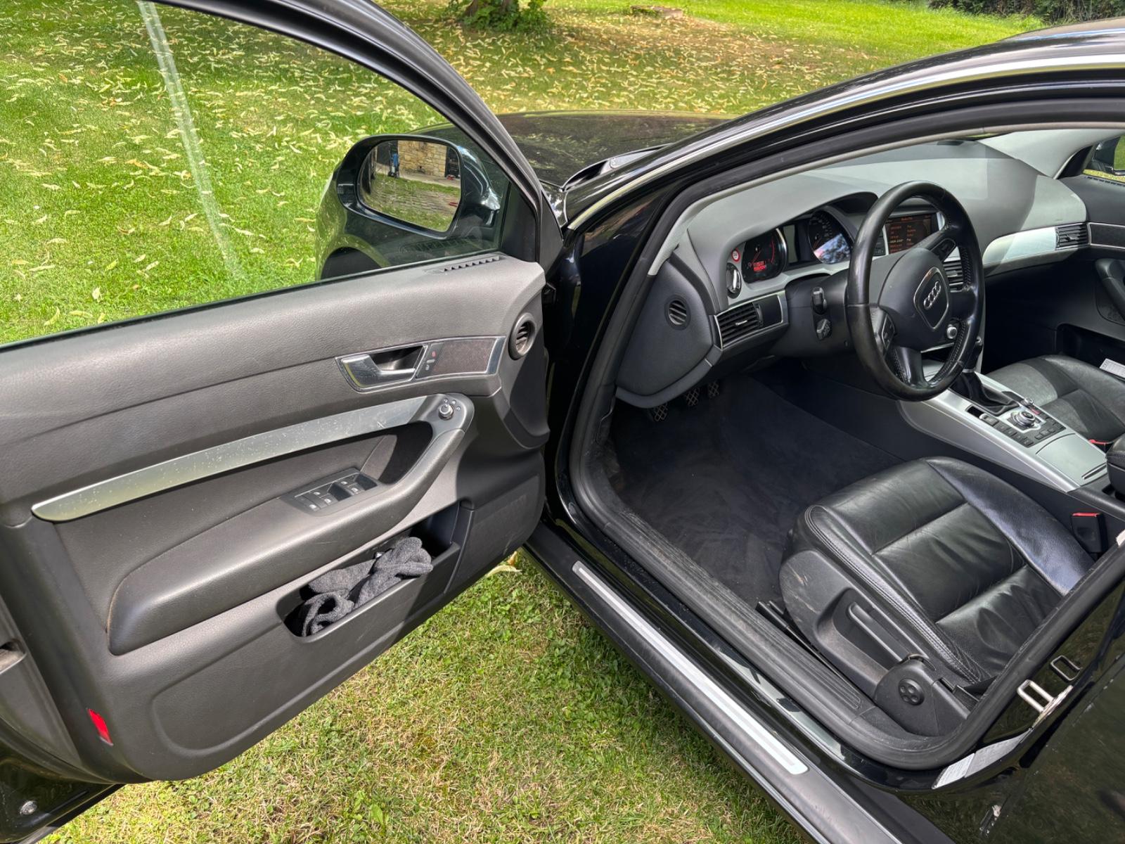 Audi A6 2010 — photo 9