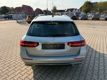 Mercedes E 220 - 7