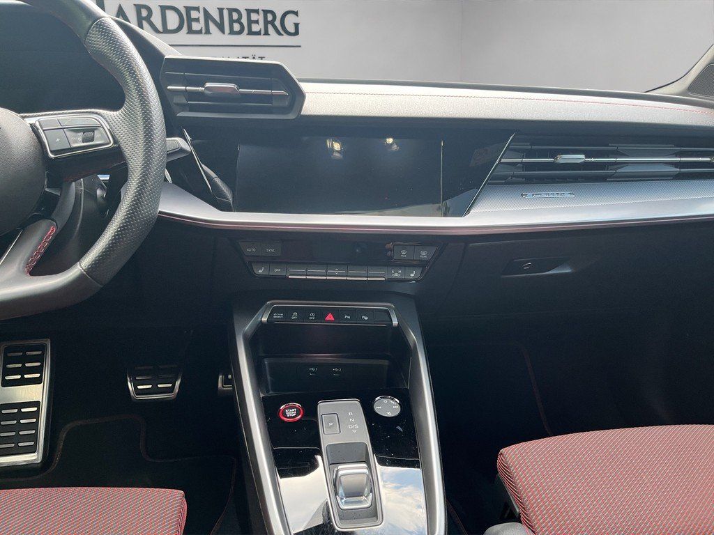Audi S3 Sportb. 2.0 TFSI qu. S tronic B&O Kamera Pano foto 14