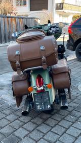 Indian Roadmaster Classic - Willow Green - 1. Hand - INDIAN MOTORRAD