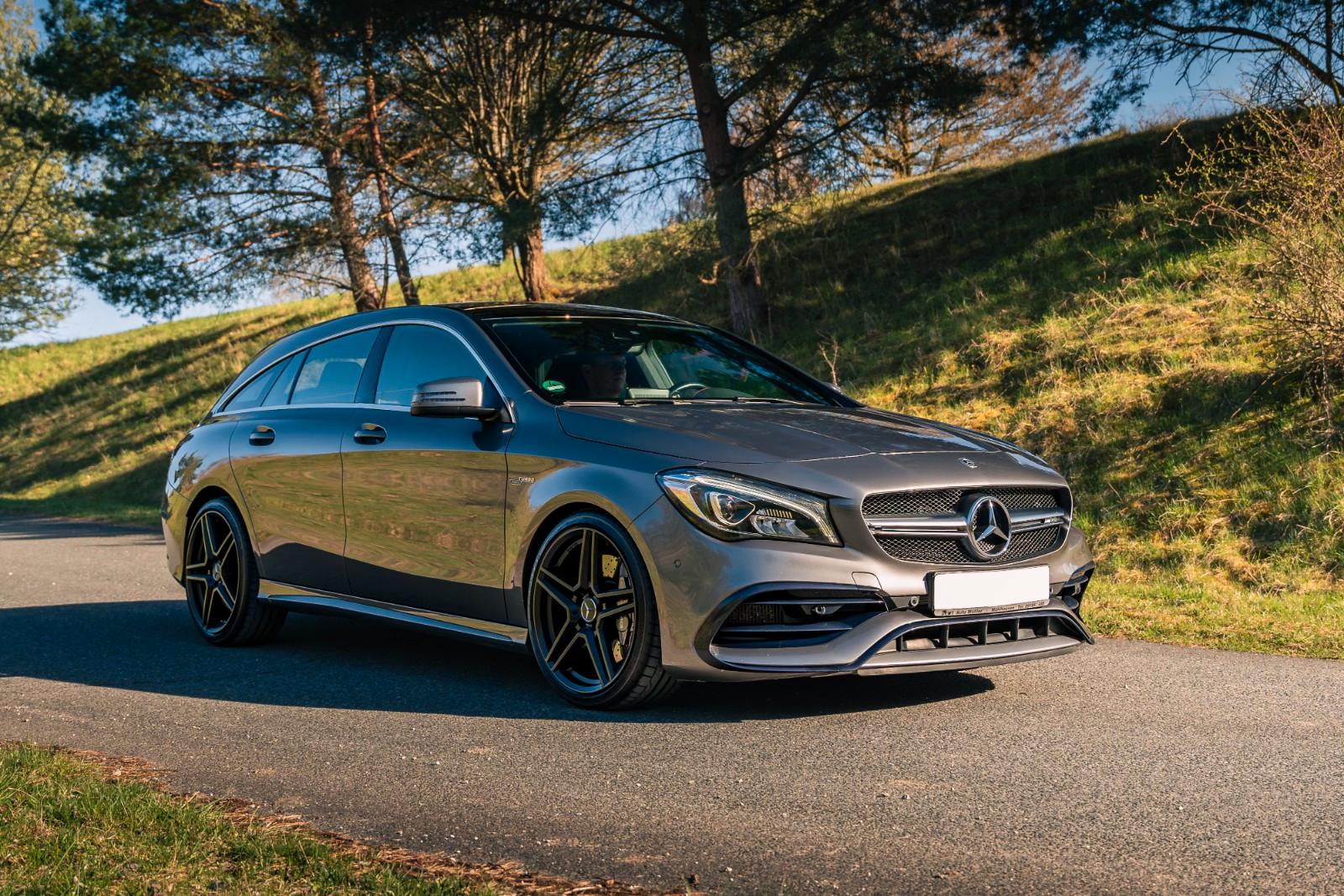 Mercedes-Benz CLA 45 AMG Shooting Brake
