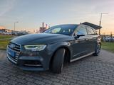 Audi S3 Sportback 2.0 TFSI quattro*LEDER*NAVI*PDC*USB - graue Audi S3