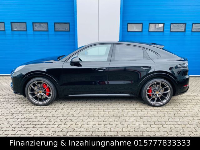 Porsche Cayenne Coupe GTS Leichtbaupaket Carbon Matrix