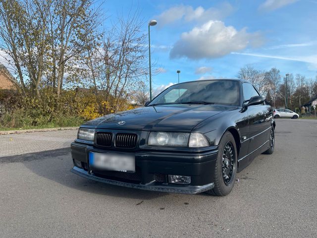 BMW e36 320i Cabrio M Paket