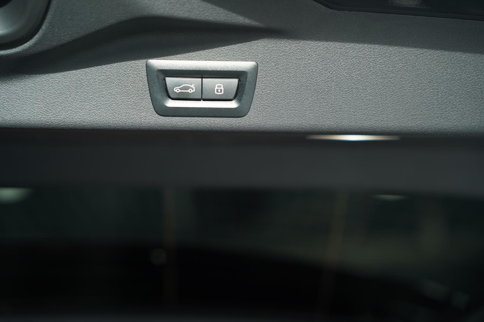 BMW X5 M60 i xD *1.H *22 *ACC*Sky Lounge*H-UP*AHK
