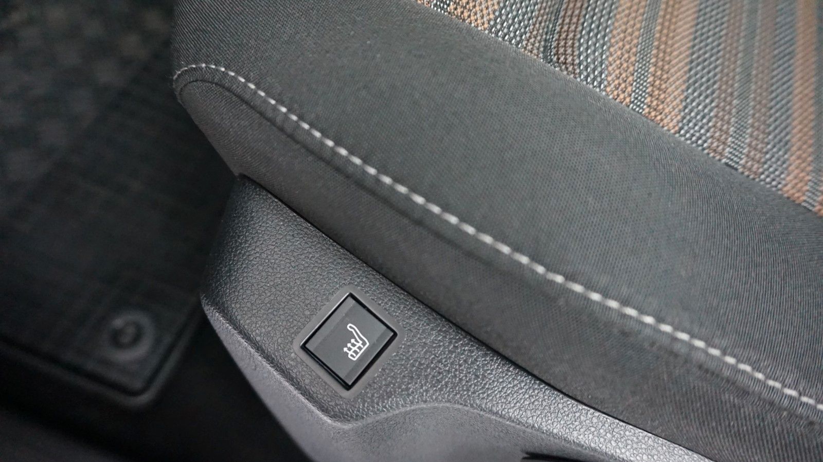 Fahrzeugabbildung Opel Life E Innovation 5,5 L. durch. Verbrauch