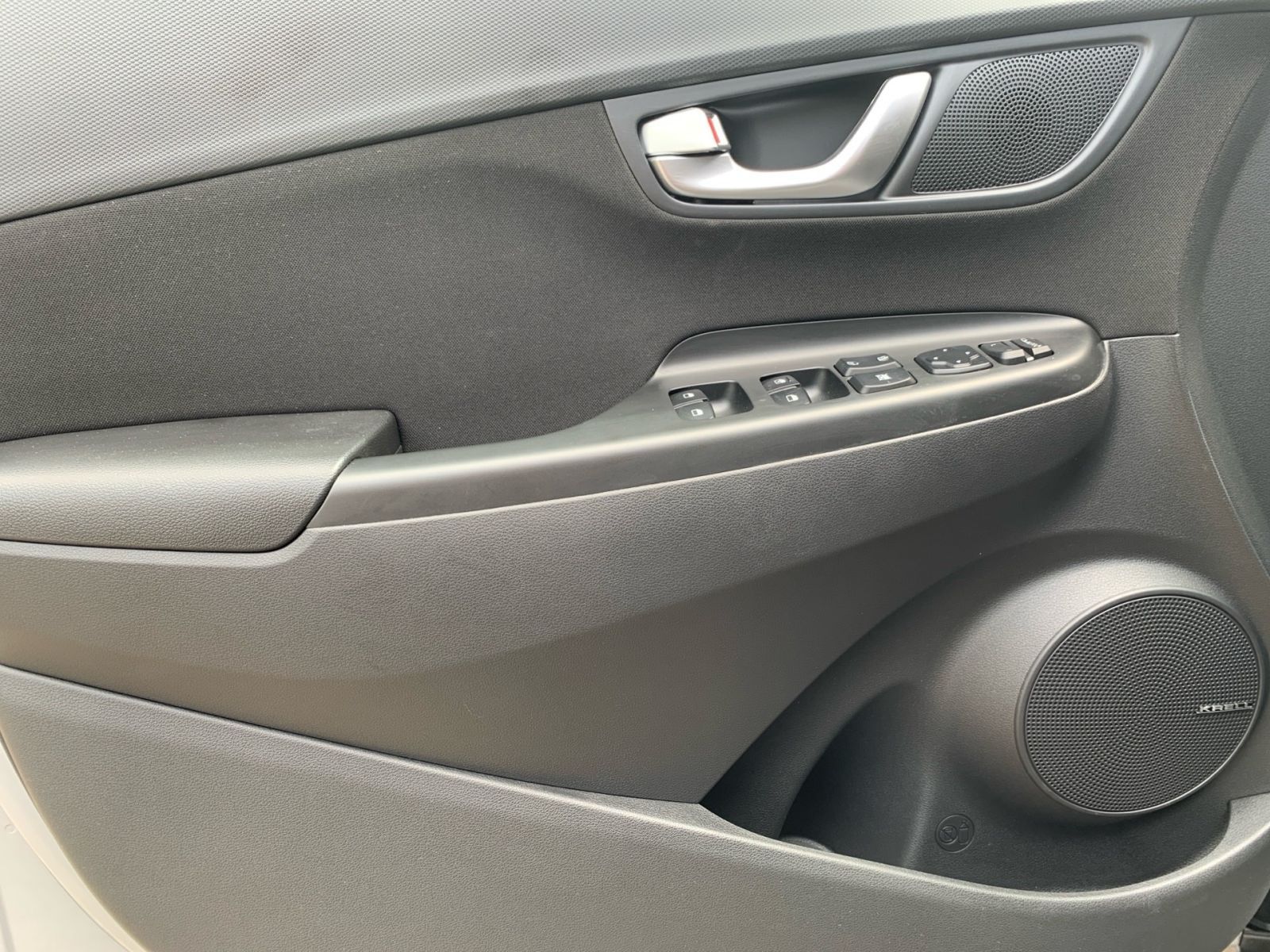 Fahrzeugabbildung Hyundai KONA 1.6 GDI Trend Hybrid Navi Assi