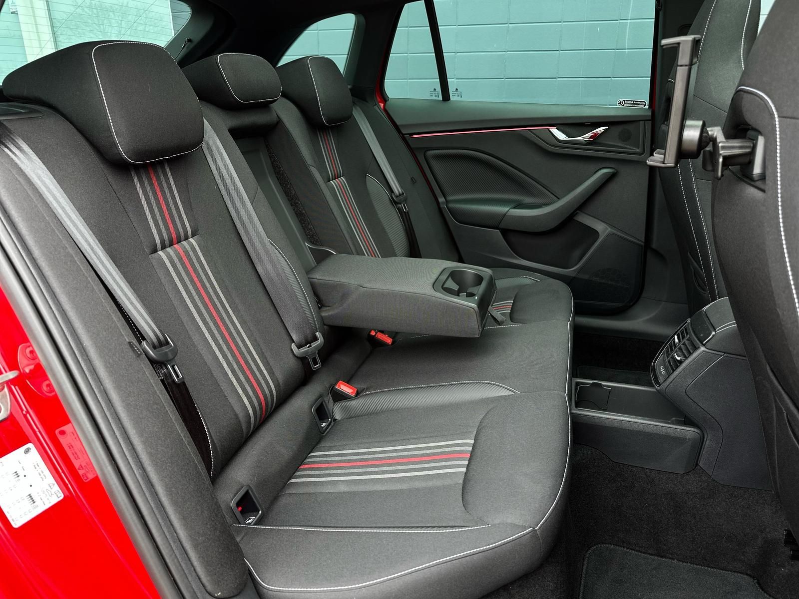 SKODA Scala 1.0TSI MONTE CARLO MATRIX#AHK#KEYLESS#SPUR - Image 17