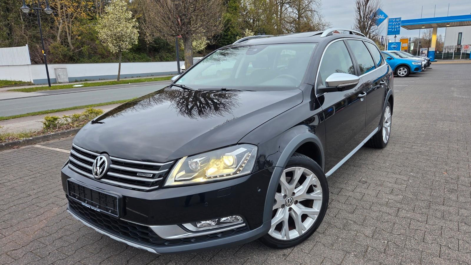 Volkswagen Passat Alltrack4X4-AUT+AHK+PANO+LED+NAV+XEN+TOP!