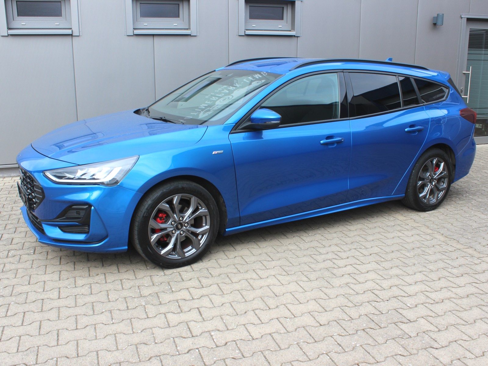 Fahrzeugabbildung Ford Focus ST-Line X 1,0 EcoBoost Mild-Hybrid