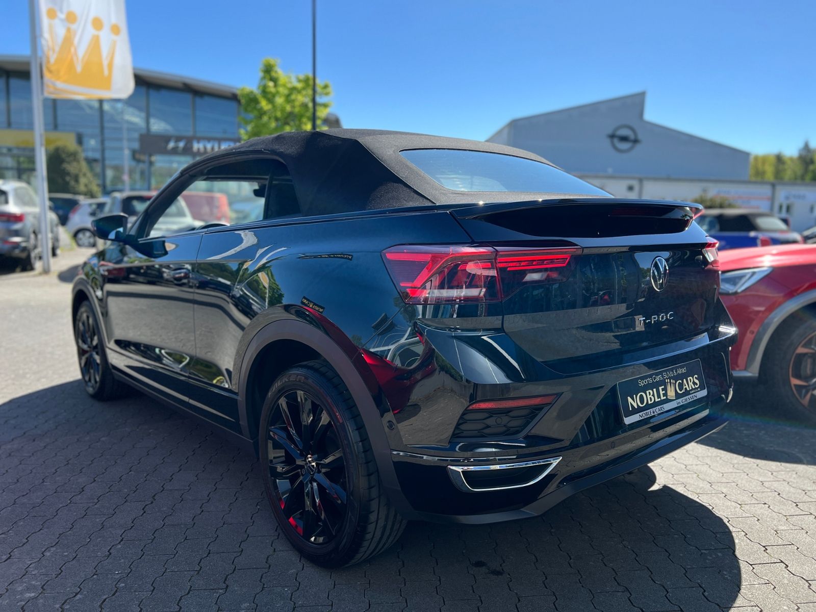 Fahrzeugabbildung Volkswagen T-Roc Cabriolet R Line Black AHK BEATS KEYLESS