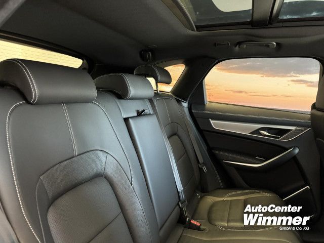 Foto Nummer 7: JAGUAR F-Pace