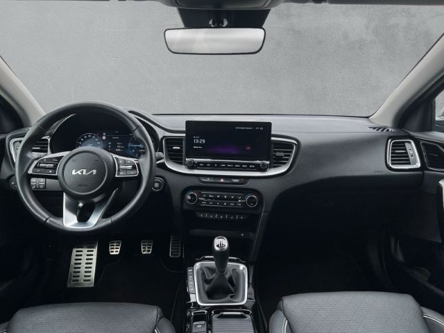 Fahrzeugabbildung Kia Ceed_sw Sportswagon GT Line 1.6 CRDi*8-FACH BERE