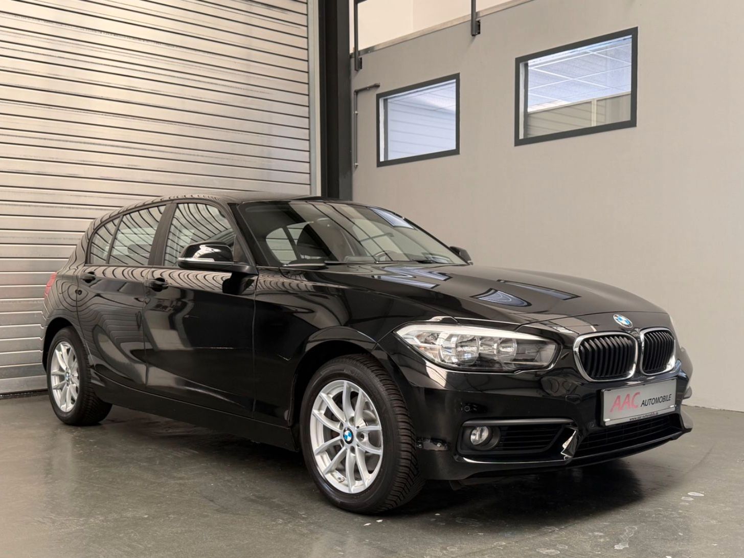 BMW 120 i Advantage/Navi/PDC/Tempomat