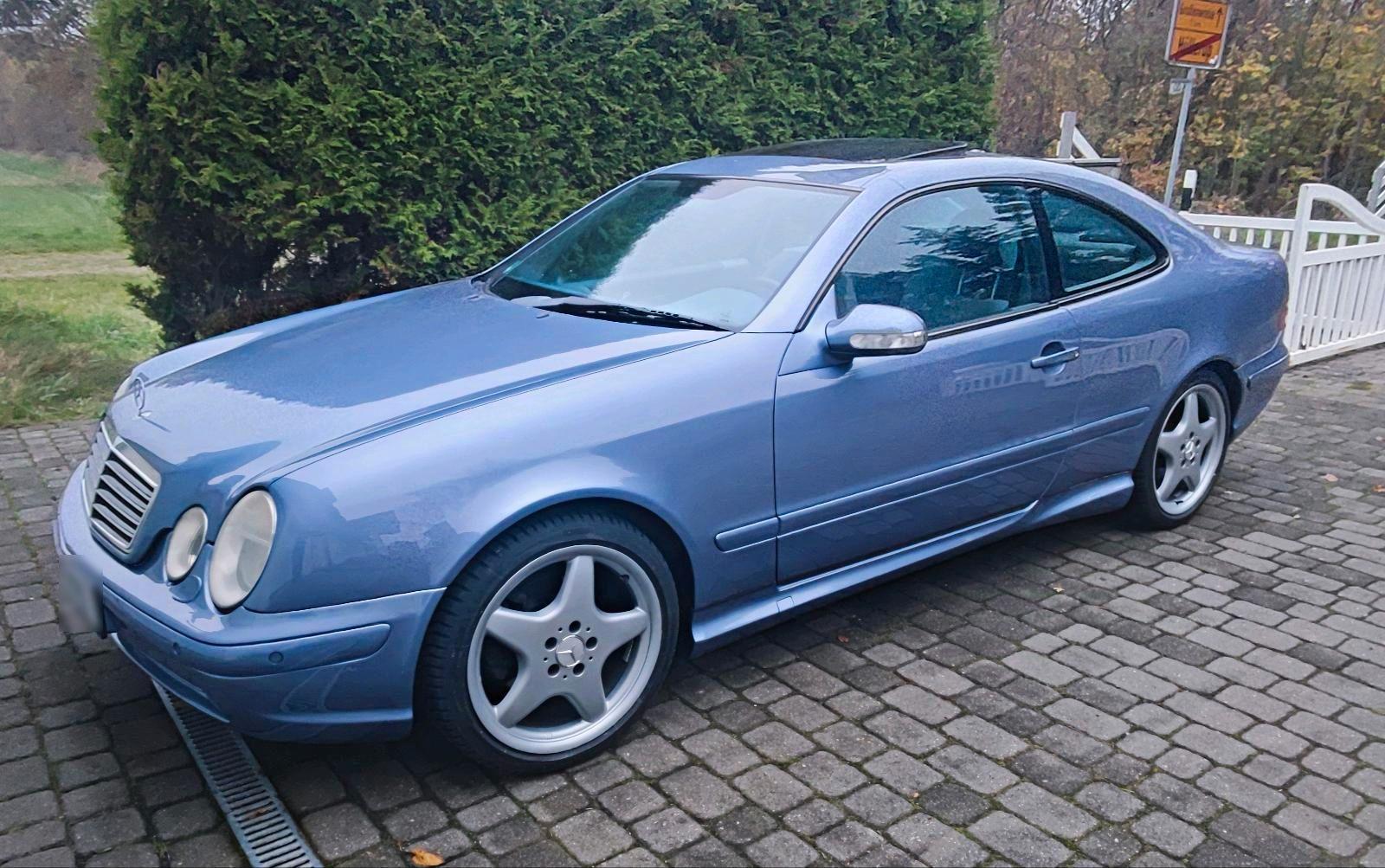 Mercedes-Benz CLK 320