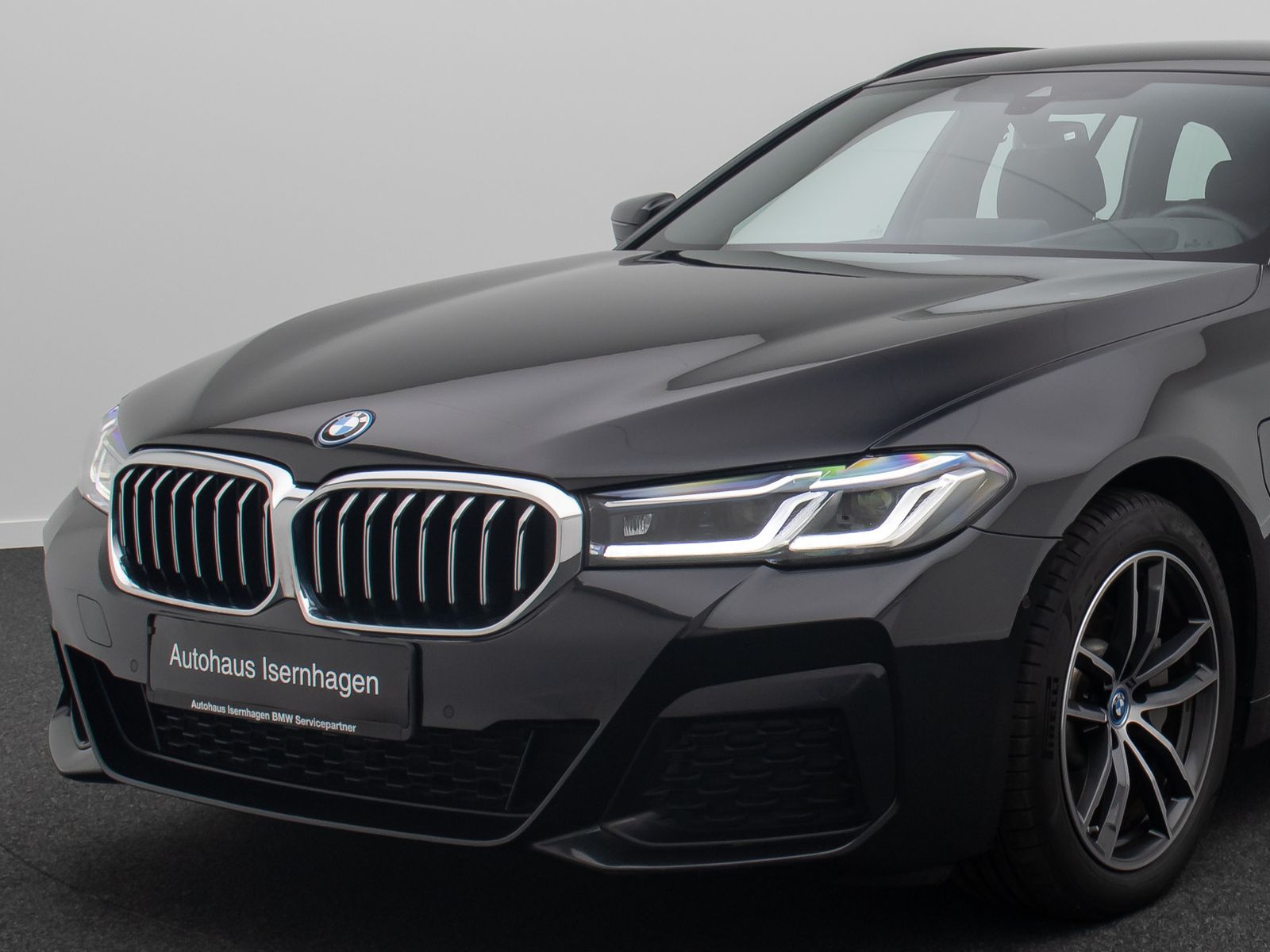 Fahrzeugabbildung BMW 530e M Sport DAB Laser H/K AHK Kamera HUD Komfor