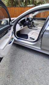 BMW M760Li xDrive V12 Individual  B&W Vmax 305 Km/h - BMW M760 Gebrauchtwagen