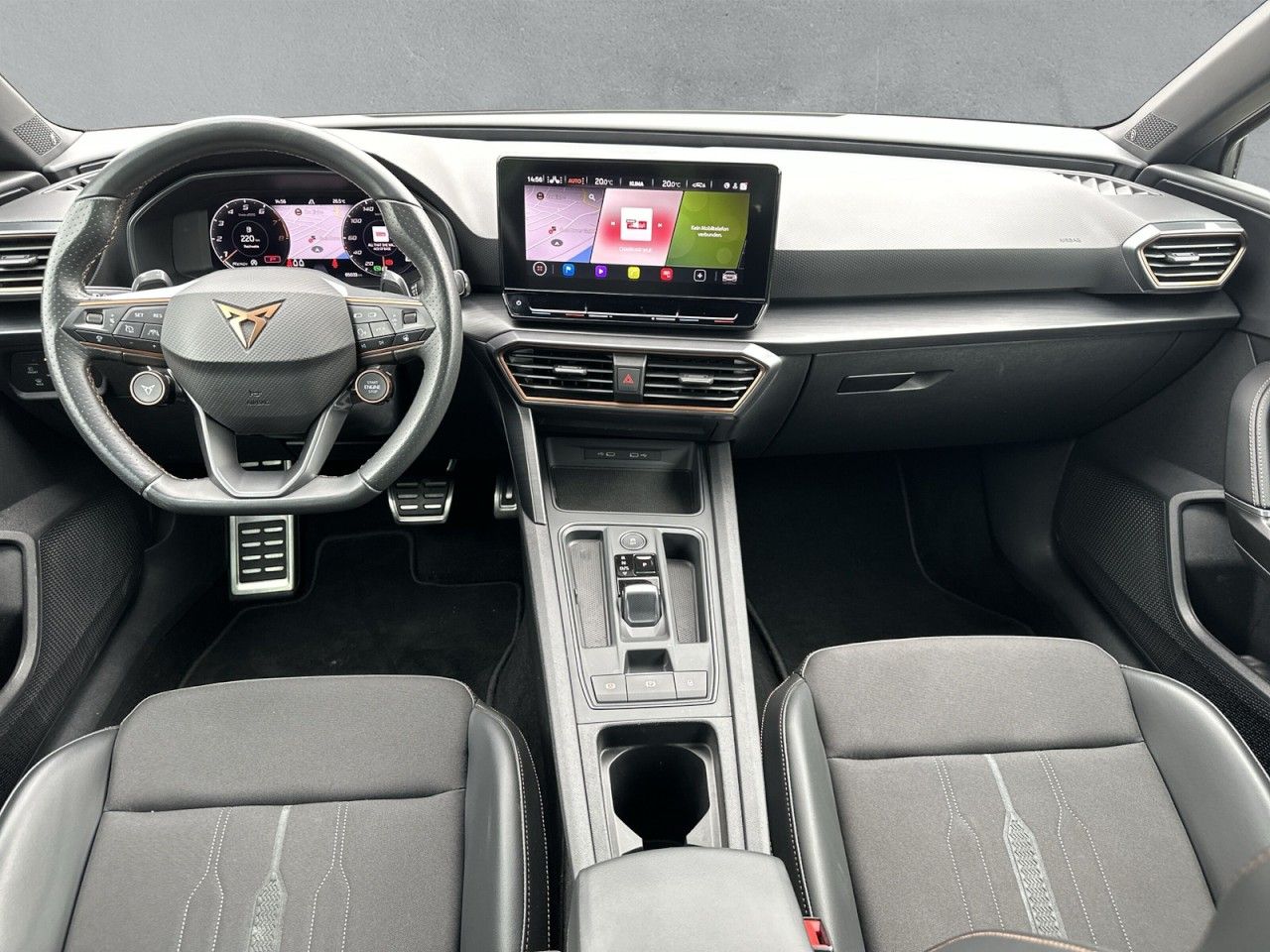 Fahrzeugabbildung CUPRA Leon VZ 2.0TSI 300 PS DSG*KW-Gewinde*Cam* - mit KI generiert/bearbeitet