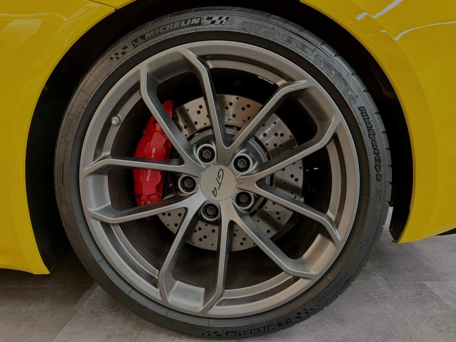 Porsche 718 Cayman GT4*LED*Carbon*Schalensitze*APPROVED*