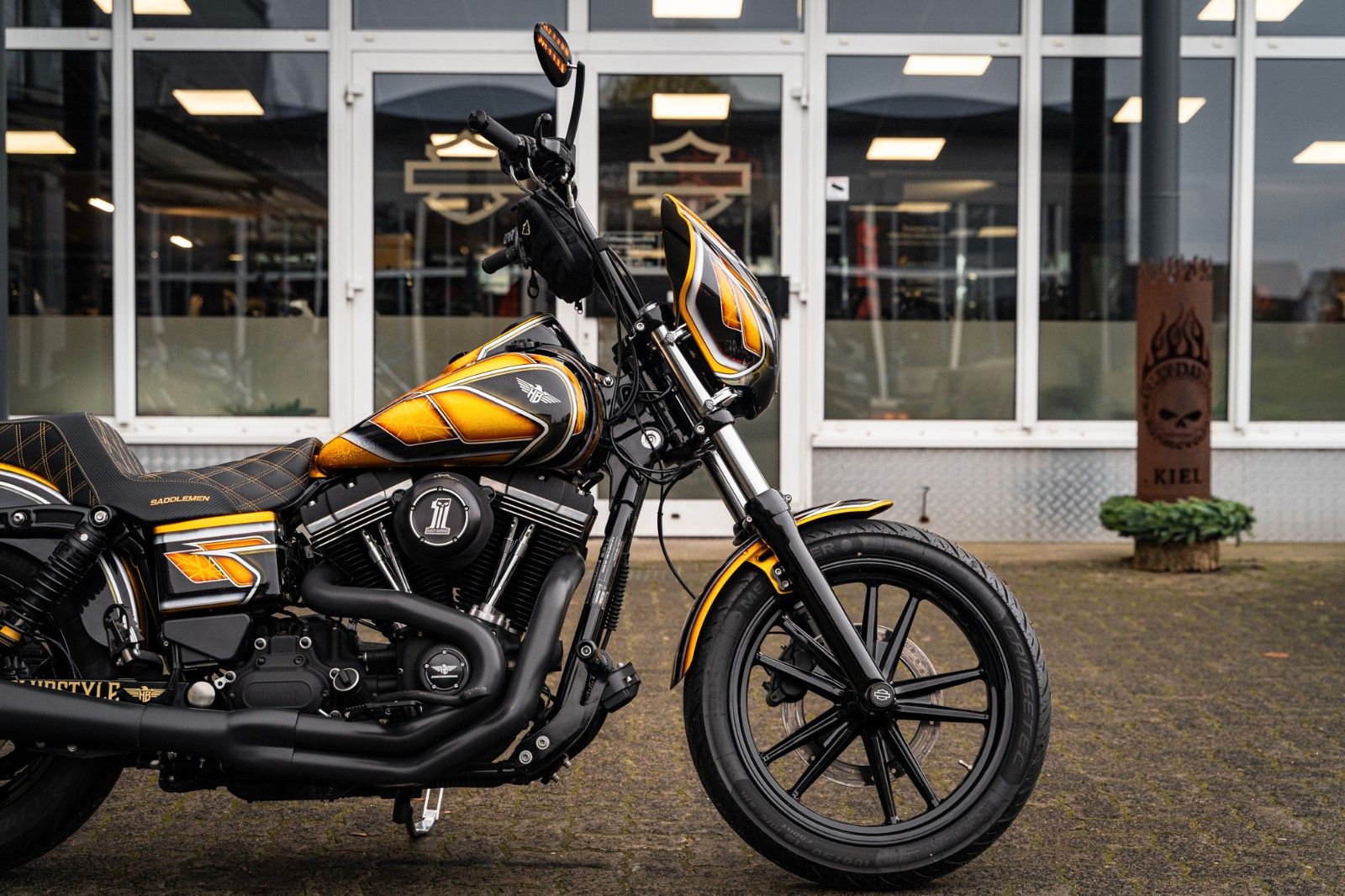 Fahrzeugabbildung Harley-Davidson Dyna Street Bob Ltd. Heinz Bikes Clubstyle 1of1