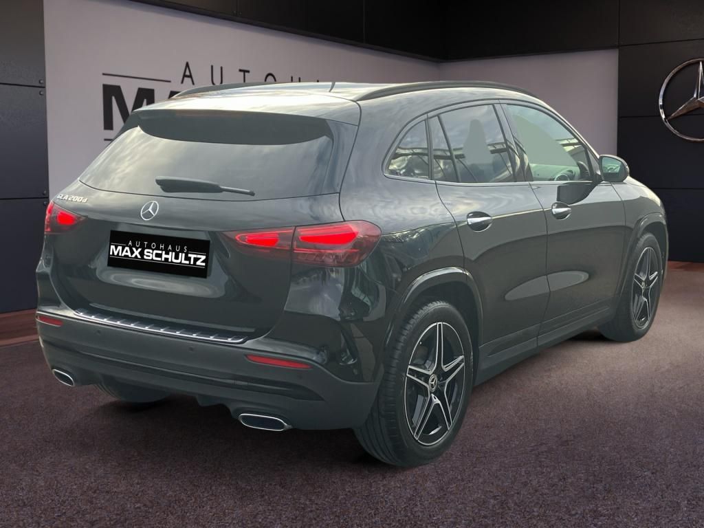 Fahrzeugabbildung Mercedes-Benz GLA 200 d AMG*Night*Navi*AHK*Leder*PDC*SpurH*LED