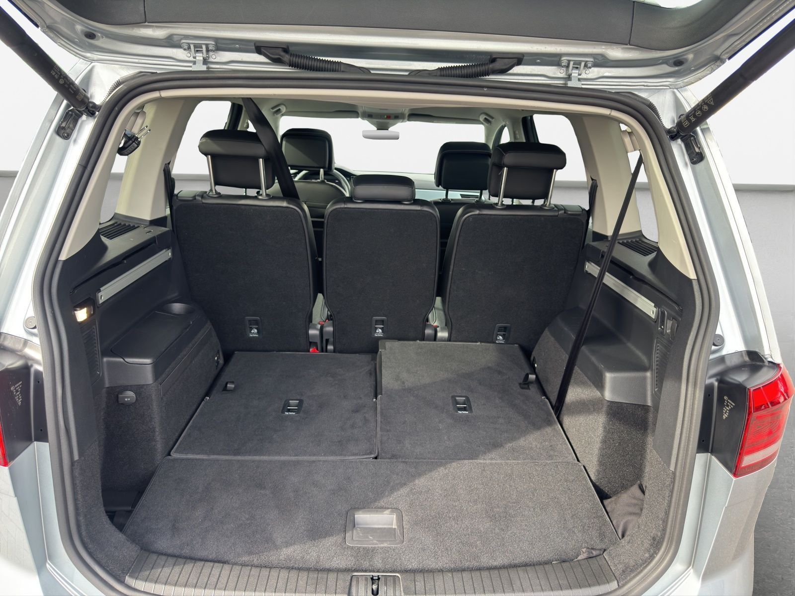 Volkswagen Touran - Bild 13