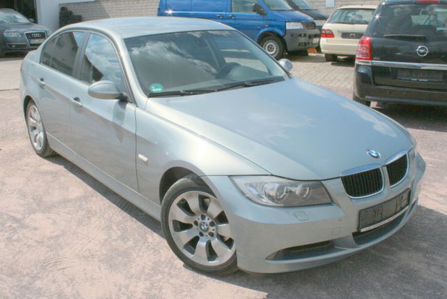 BMW 318 Baureihe 3 Lim. 318i