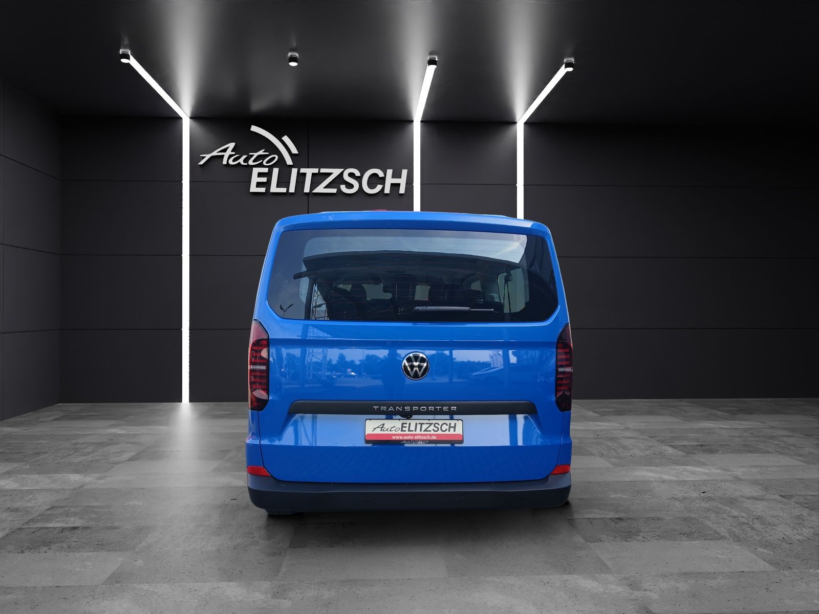 Fahrzeugabbildung Volkswagen T7 Transporter Kombi TDI LR KLIMA RFK PDK