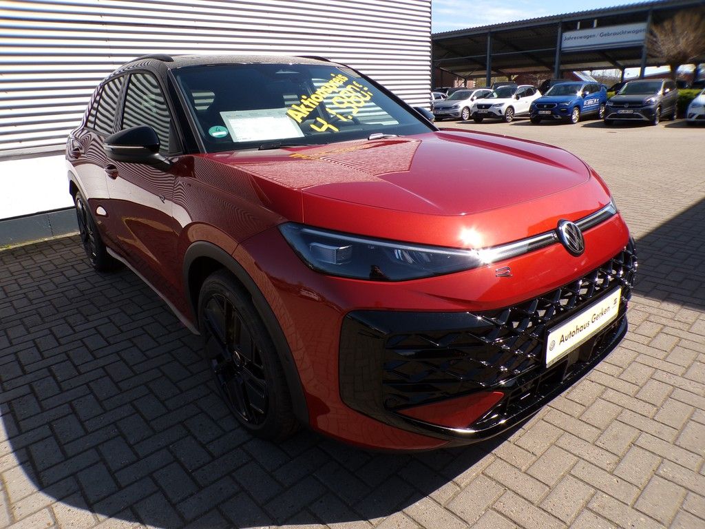 Fahrzeugabbildung Volkswagen T-Roc R-Line 1.5 l eTSI DSG Pano*Keyless*AHK*IQ