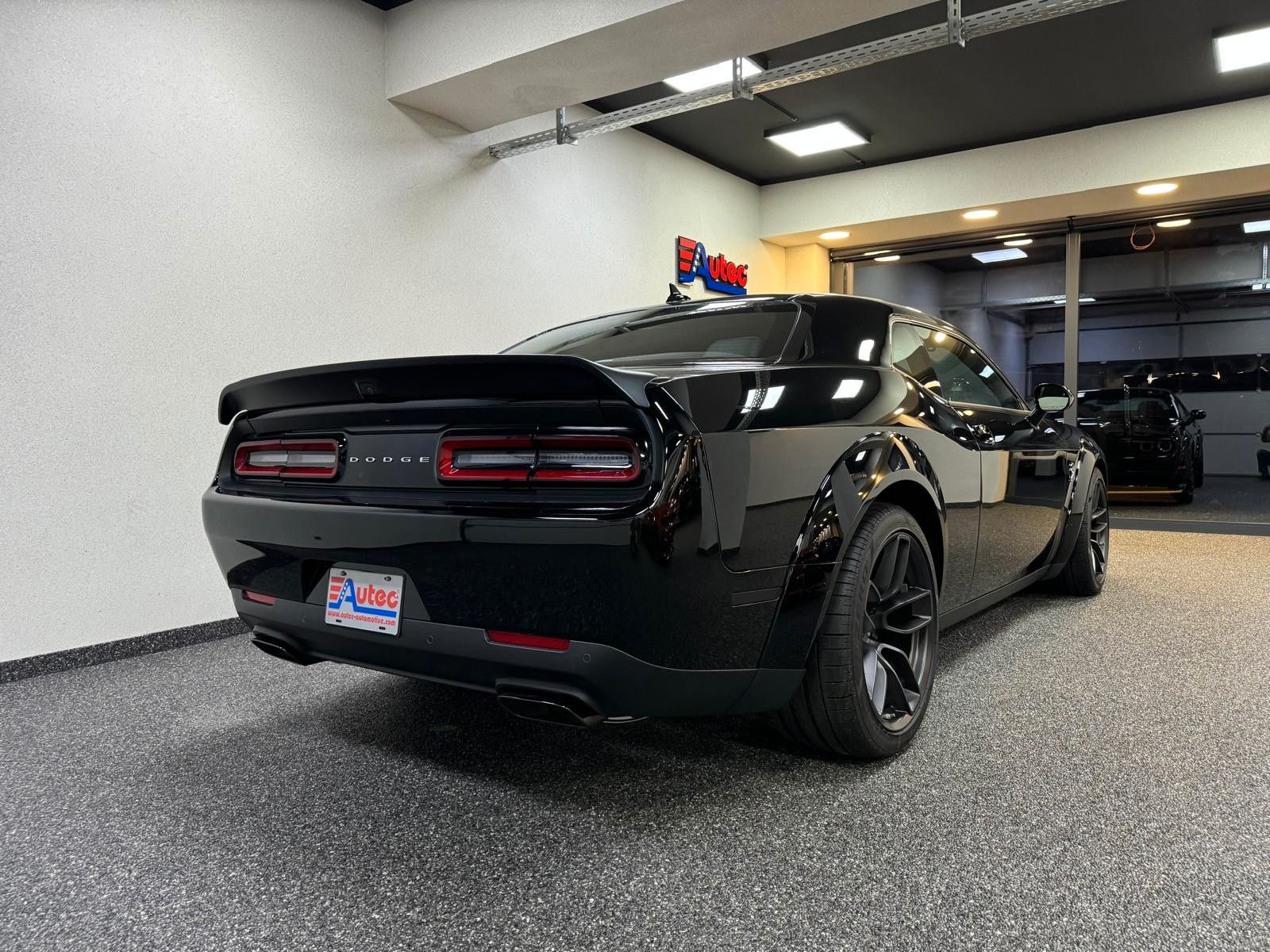 Fahrzeugabbildung Dodge HELLCAT JAILBREAK -LAST CALL-YELLOW CALIPERS