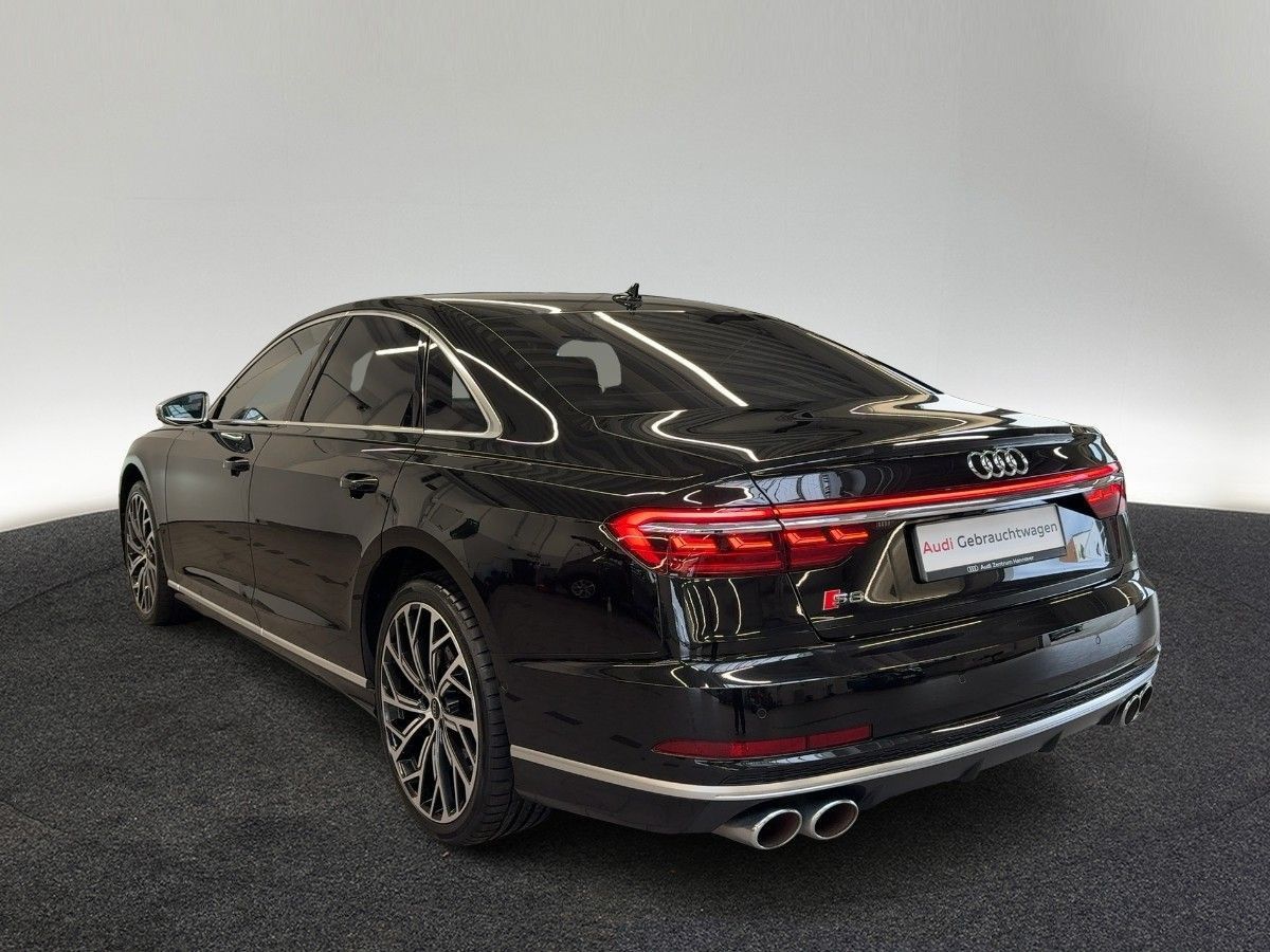 Audi S8 - Bild 4