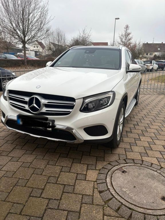 Image of Mercedes-Benz GLC 250