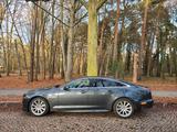 Jaguar XJ R-Sport 3.0 V6 Jaguar Service  - Jaguar XJ: R Sport