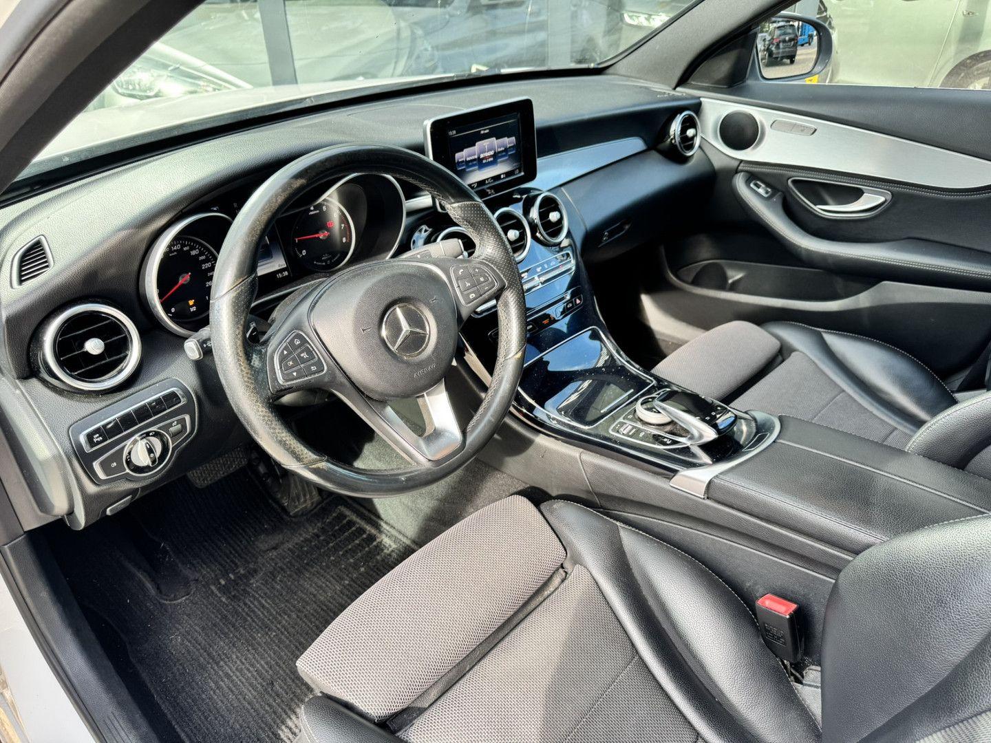 Mercedes-Benz C350 2015 — photo 5